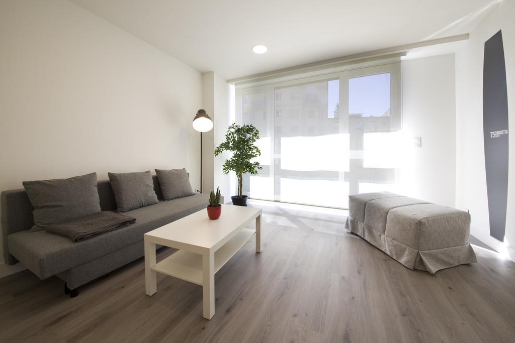 Pension T5 Donostia Suites Сан-Себастьян Номер фото