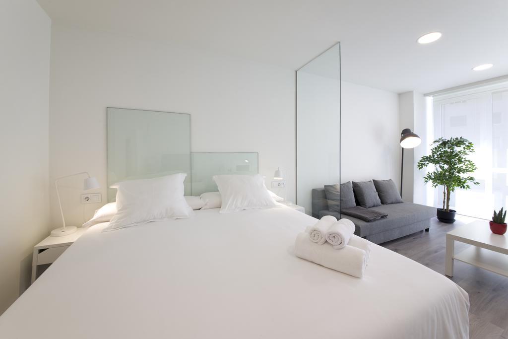 Pension T5 Donostia Suites Сан-Себастьян Номер фото
