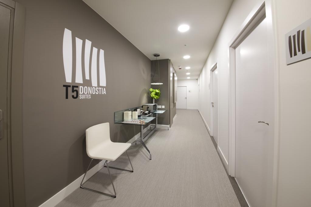 Pension T5 Donostia Suites Сан-Себастьян Экстерьер фото